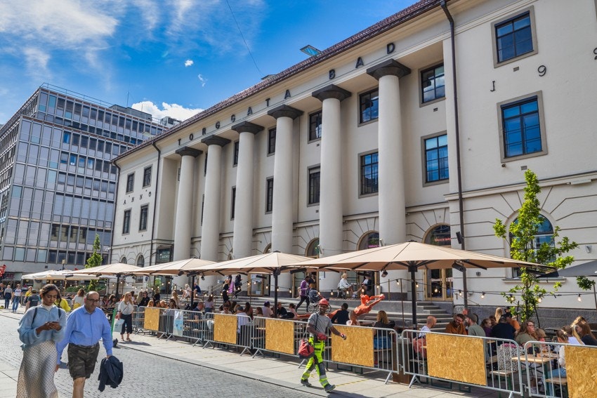 Torgata bad finner du kun en kort gåtur unna boligen. Galleribilde