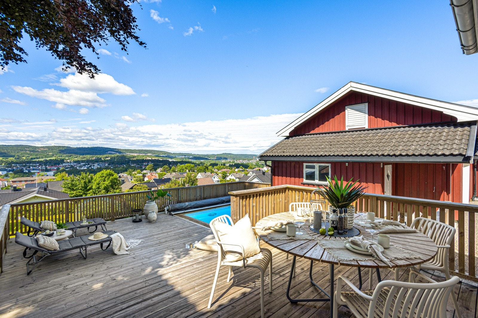 Nydelig, usjenert terrasse. Galleribilde