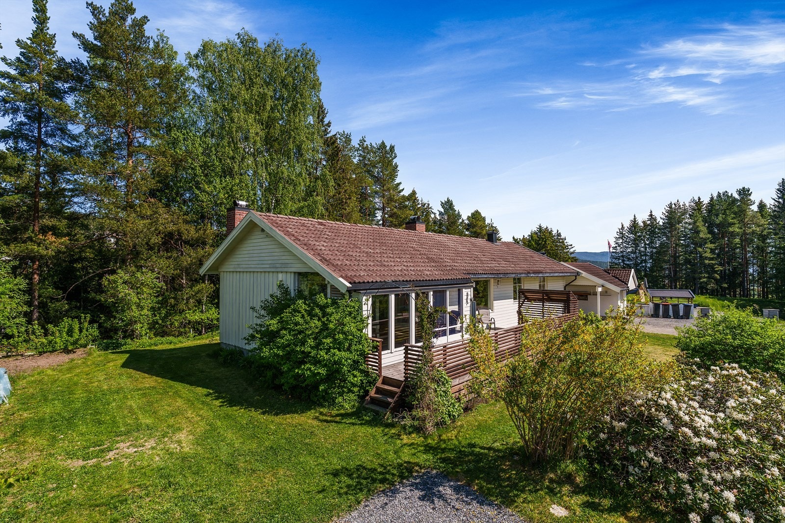 Hagen er romslig med rikelig boltreplass for både lek og avslapning. Galleribilde