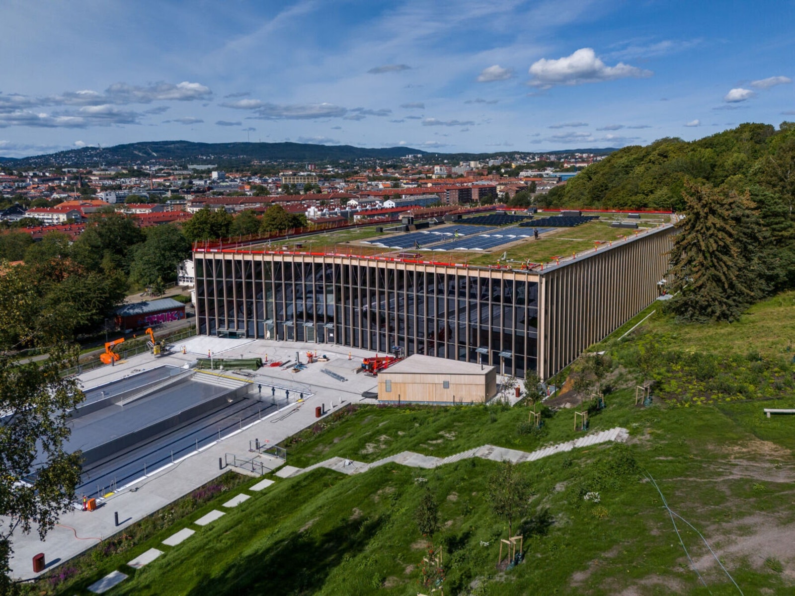 Nye Tøyenbadet kommer i ditt nærområdet og er en kort spasertur unna Galleribilde