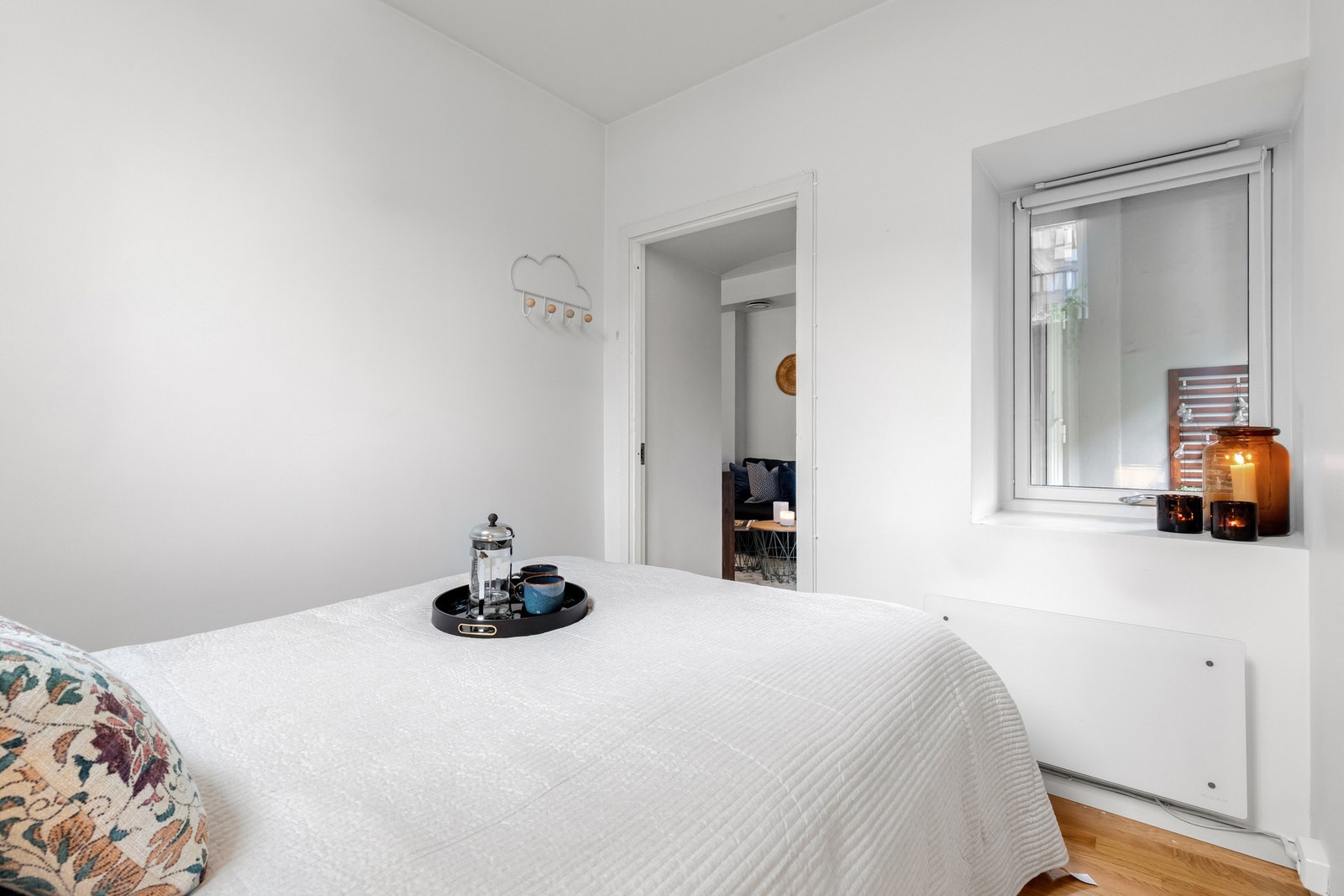 Lyst og pent rom med godt lysinnslipp. Galleribilde