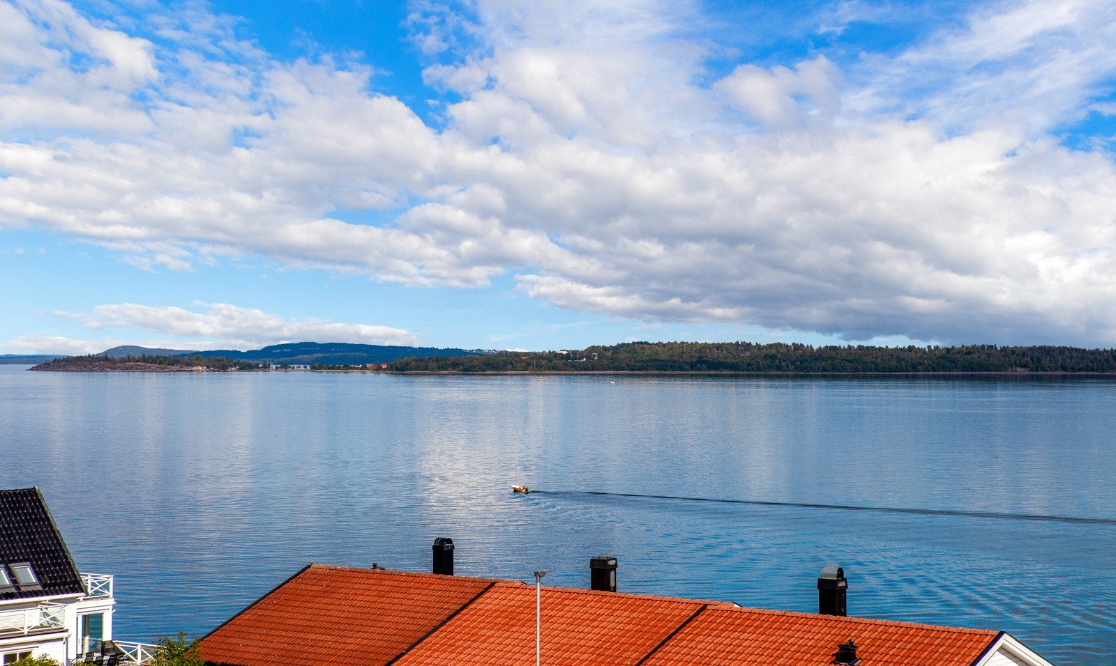 Nyt panoramautsikt over Oslofjorden. Galleribilde