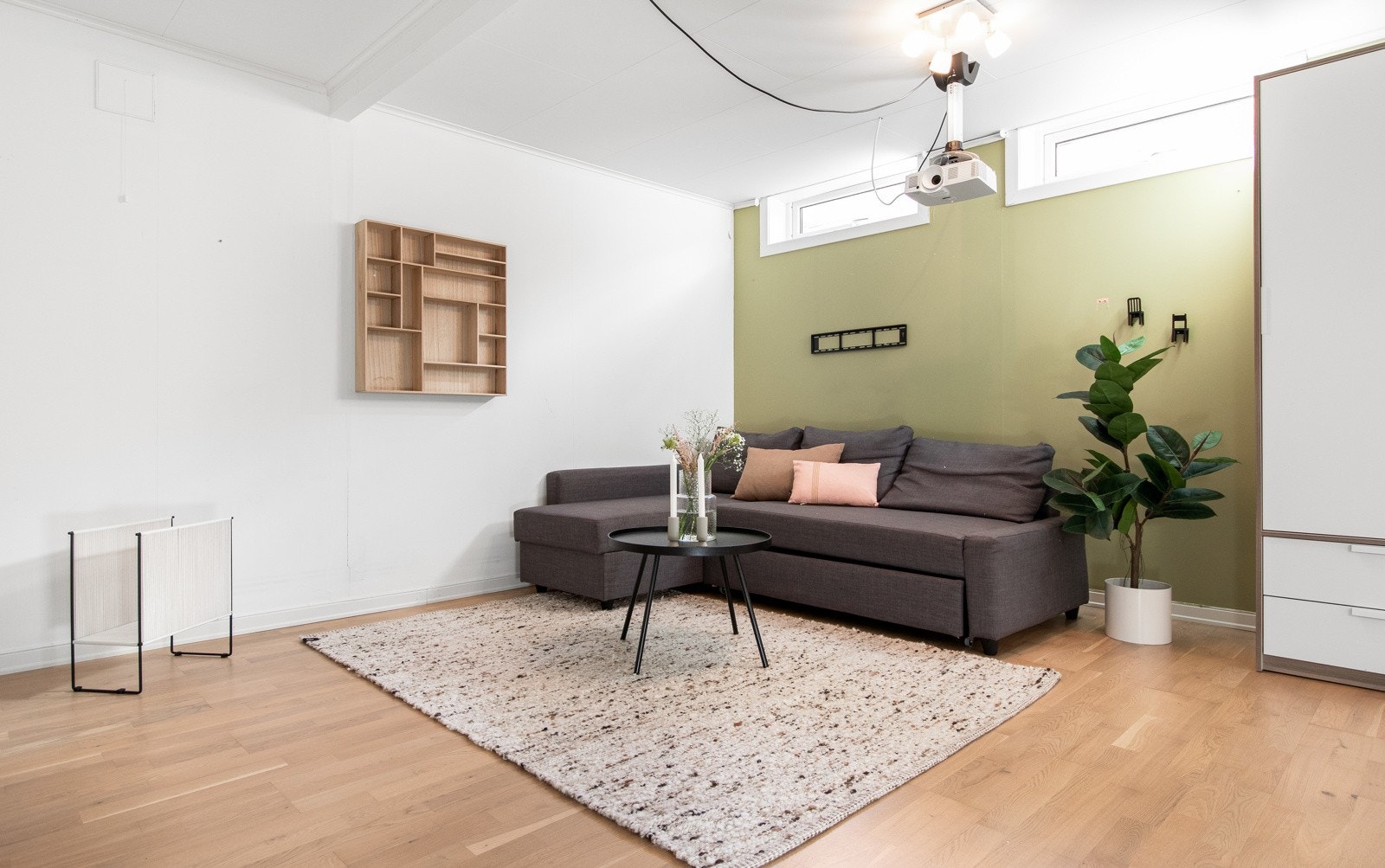 Et luftig og lydisolert kinorom - perfekt for filmentusiaster. Galleribilde