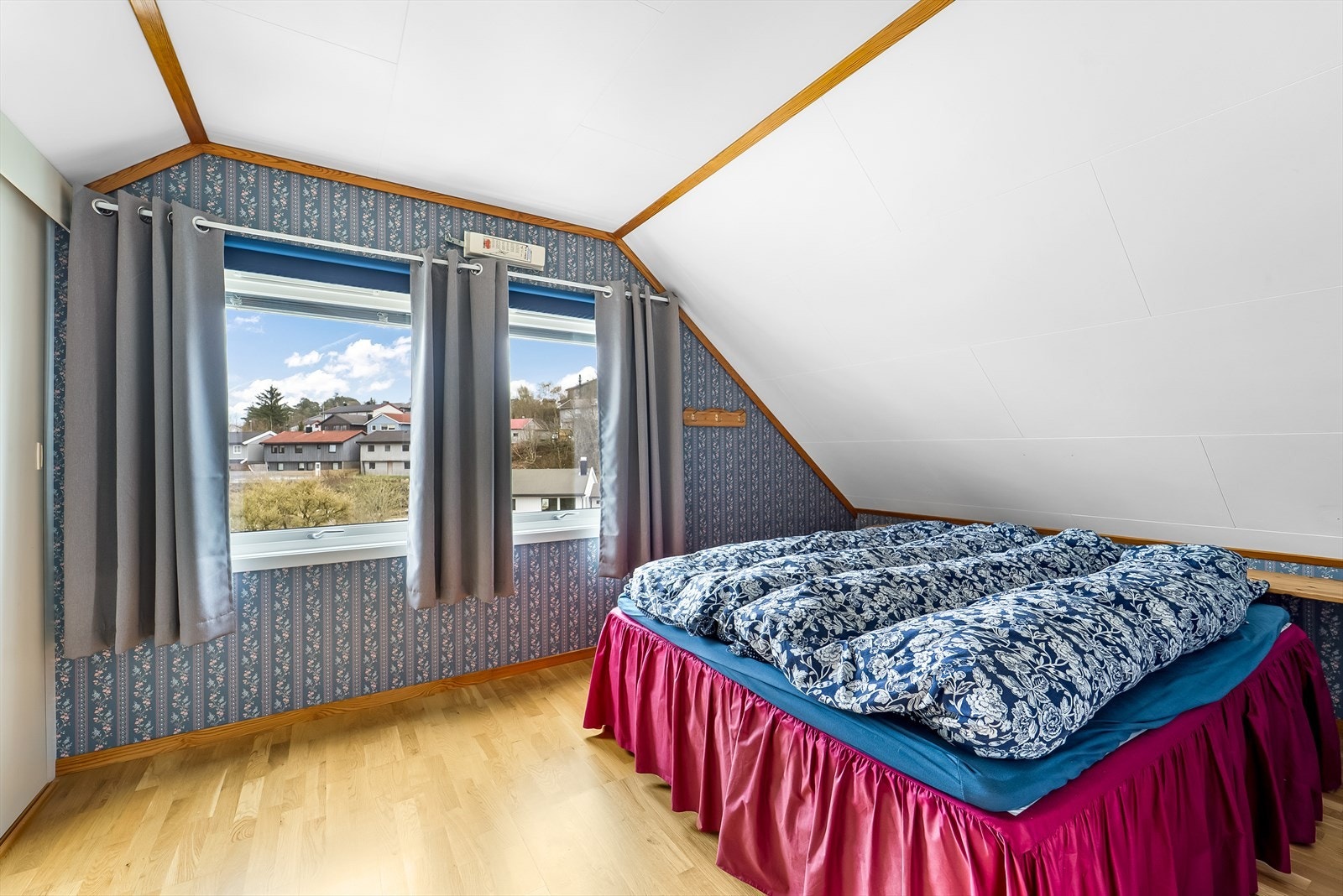 Soverom 2 av 3. Galleribilde