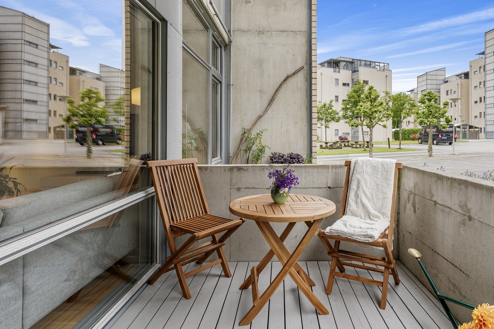 Vestvendt lun terrasse Galleribilde