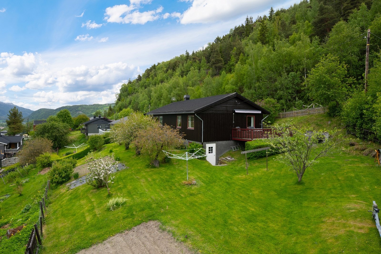 Eiendomsmegler 1 v/Anders Øium presenterer Hølvegen 11! Galleribilde