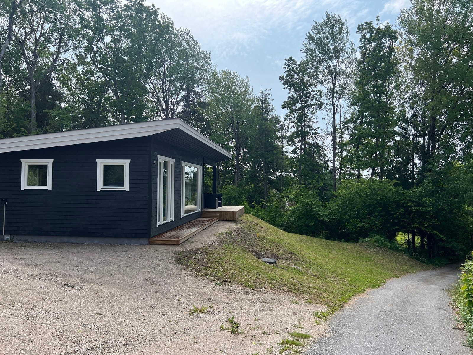 Henrik Wang ved EIE eiendomsmegling har gleden av å presentere Kasperklova 18A! Galleribilde