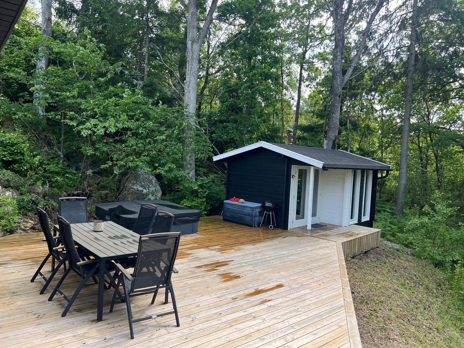 Store uteplasser med god plass til møblering Galleribilde