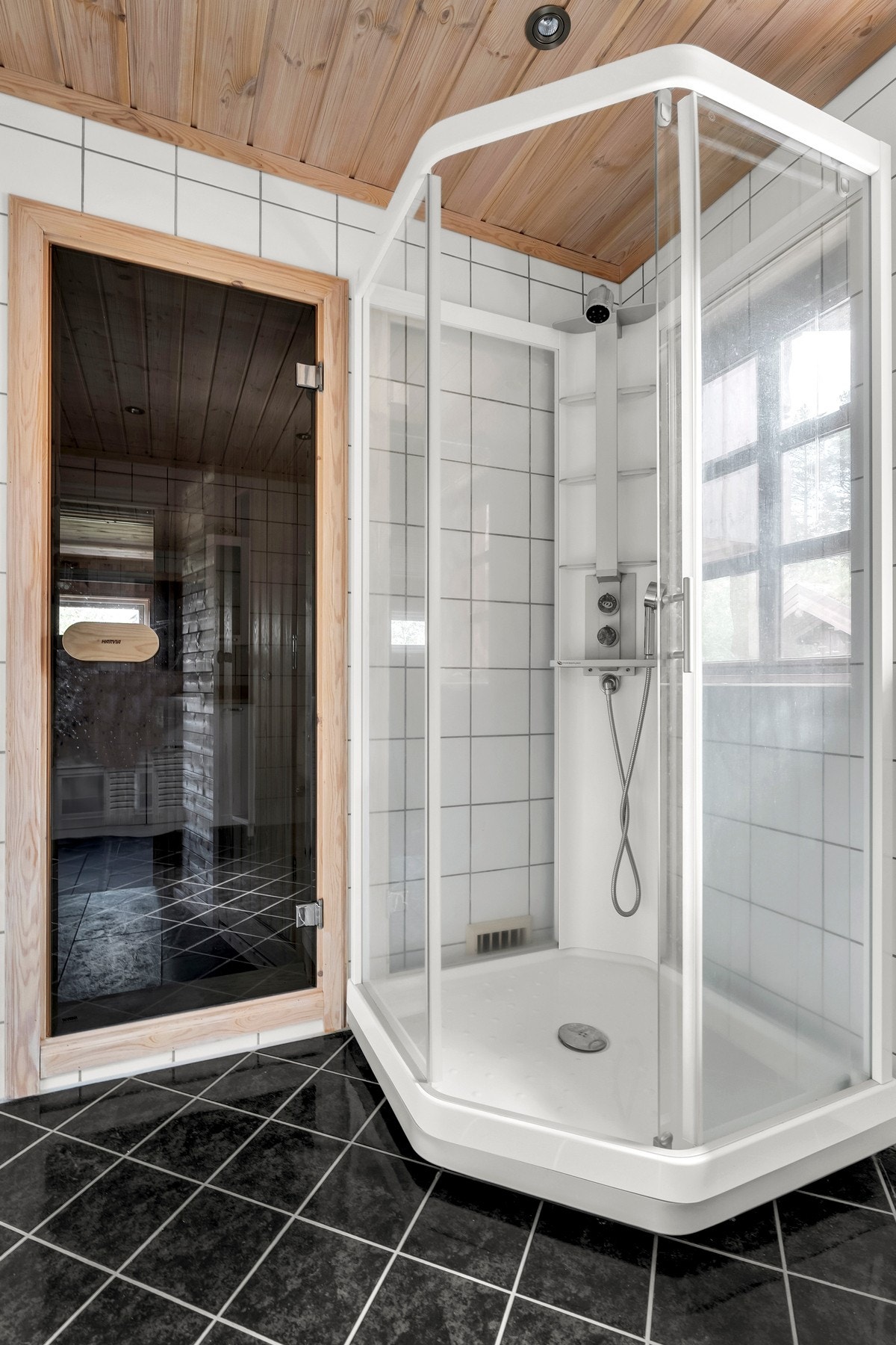 Badstue i tilknytning til badet. Galleribilde