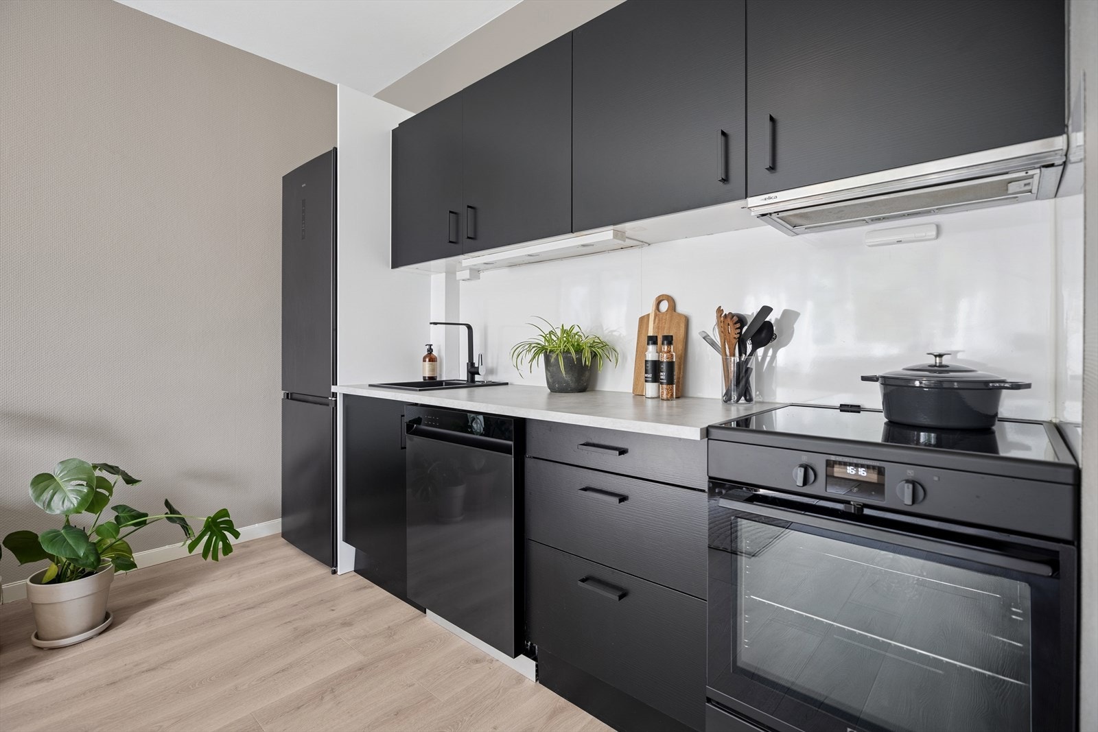 Lekkert kjøkken fra HTH Galleribilde