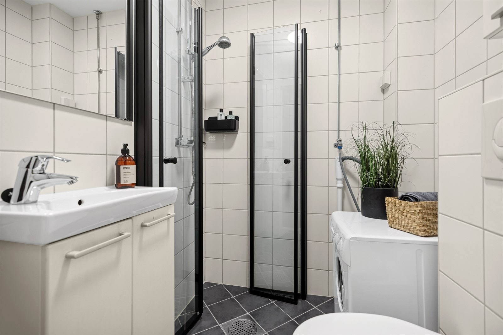 Badet i regi av BRL har god standard og varmekabler i gulv. Galleribilde