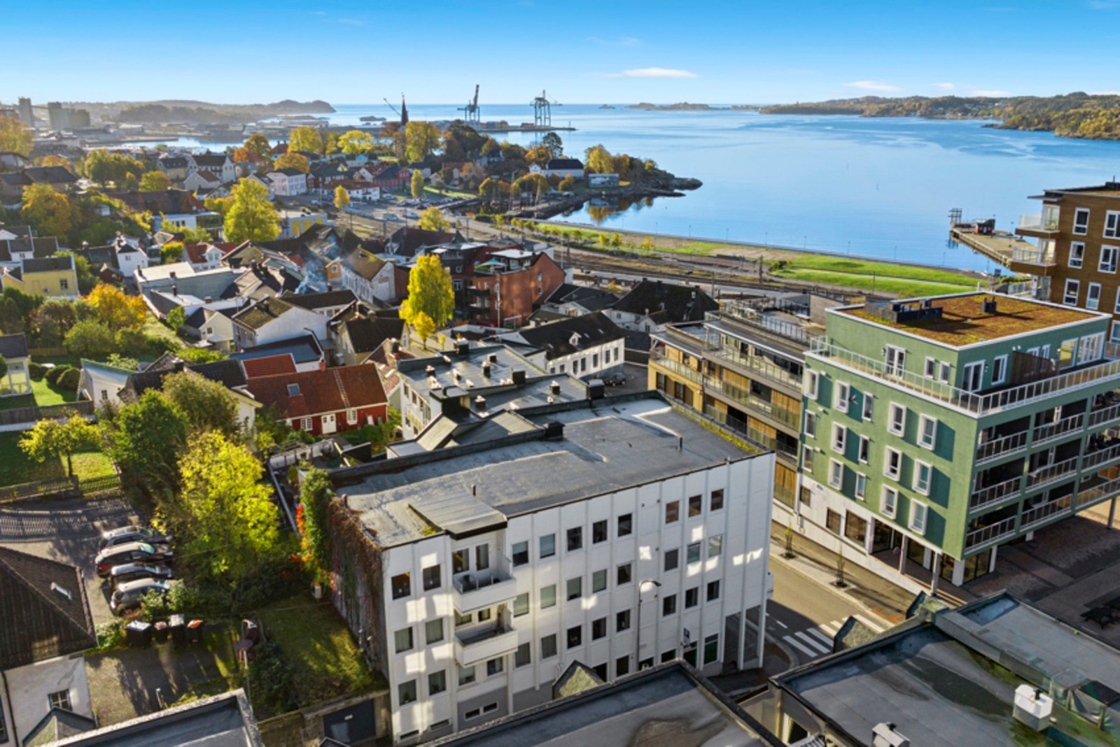 Leiligheten ligger i 3. etasje med heis og har oppgraderingsbehov. Galleribilde