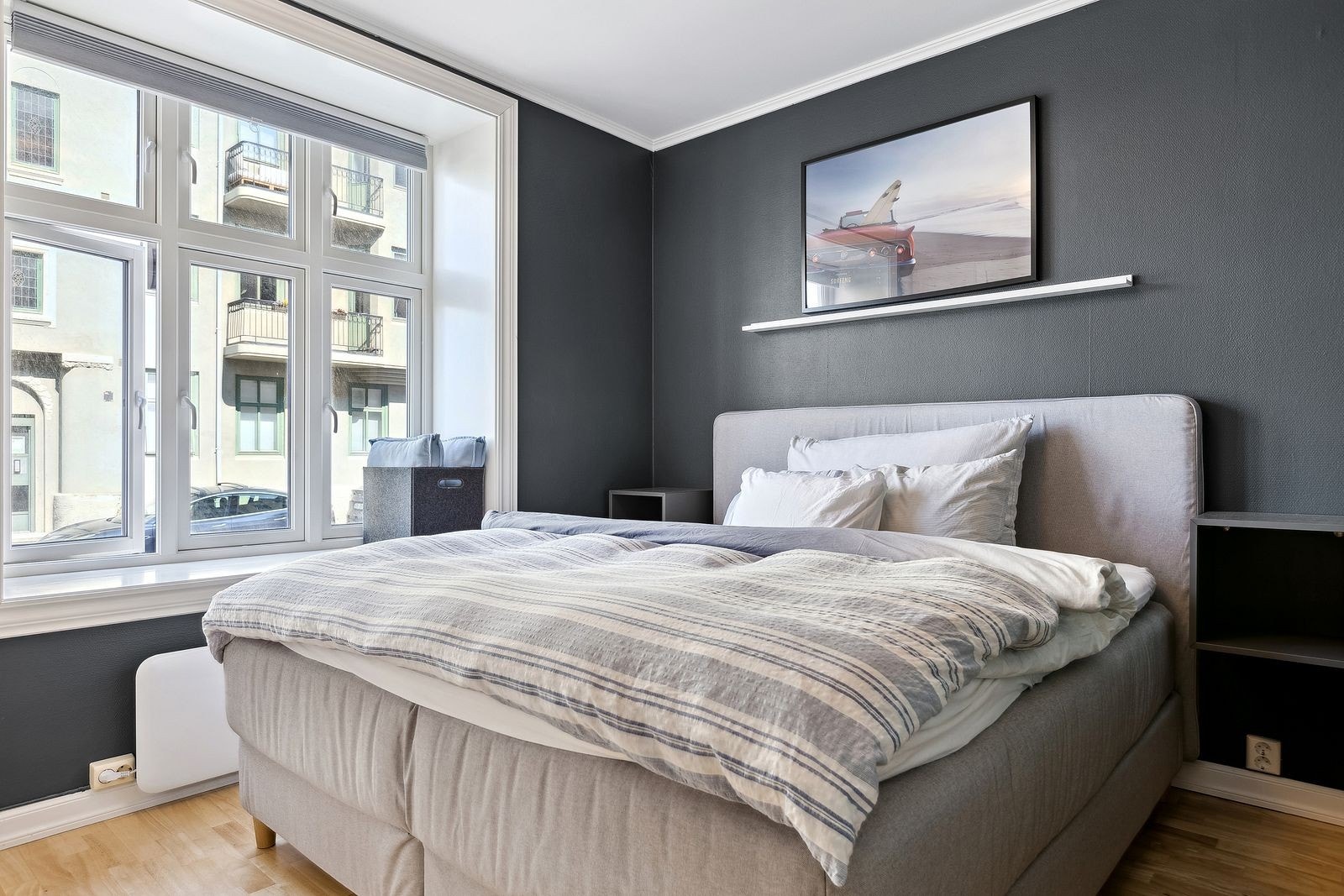 Romslig soverom Galleribilde