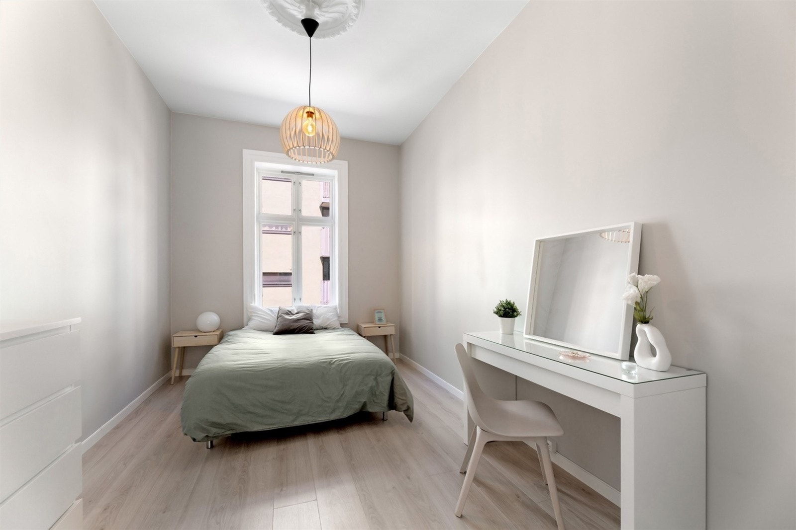 Soverom nr. 1. Galleribilde