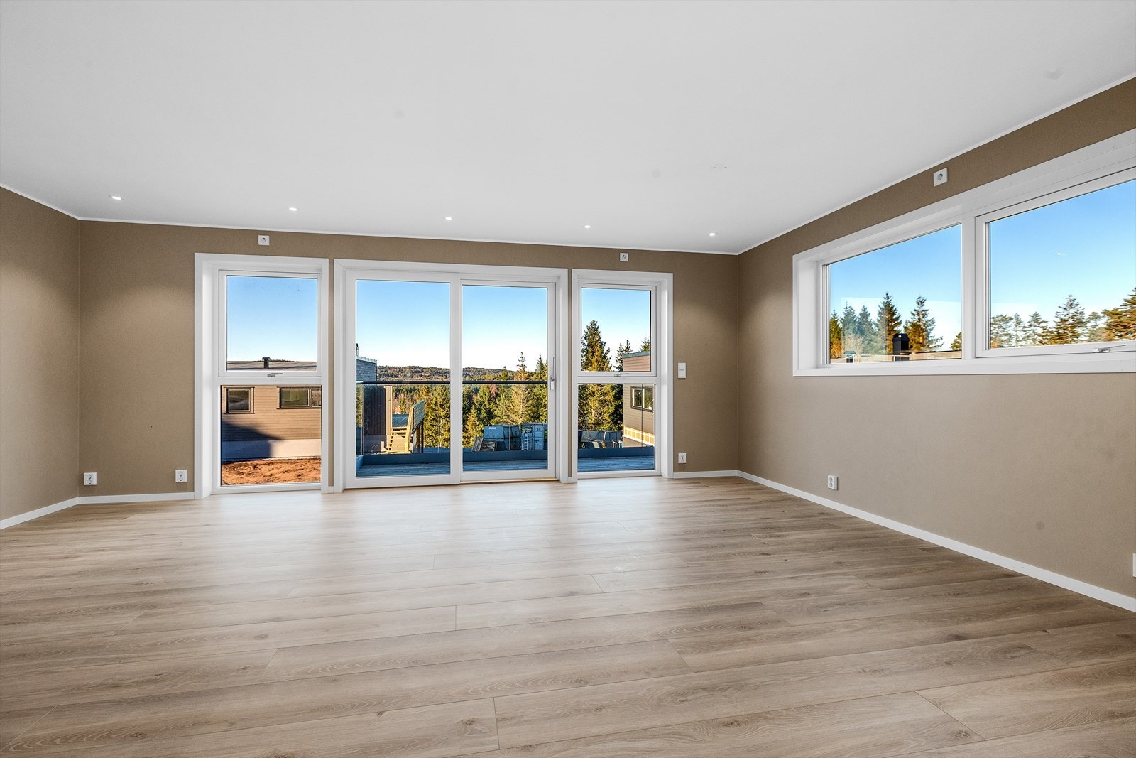 Leilighetene har en gjennomgående moderne og god standard hvor det er lagt vekt på kvalitet og funksjonelle løsninger Galleribilde