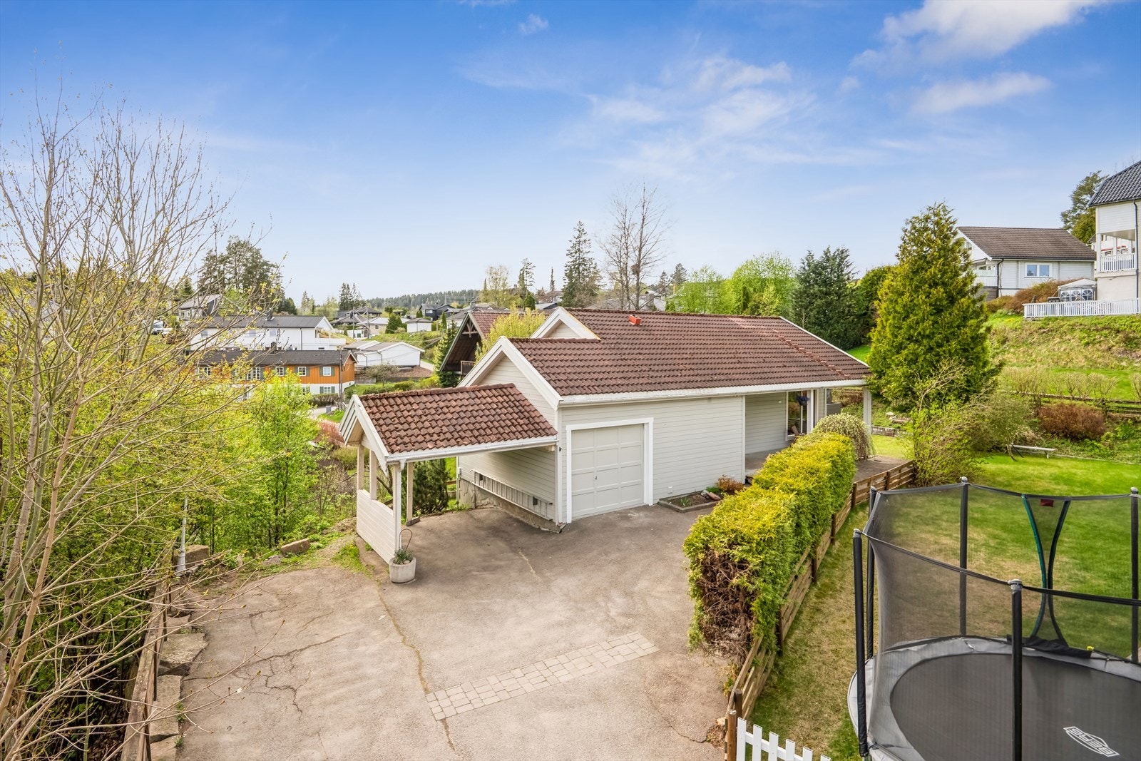 Carporten trenger en kjærlig hånd, men har potensiale. Galleribilde