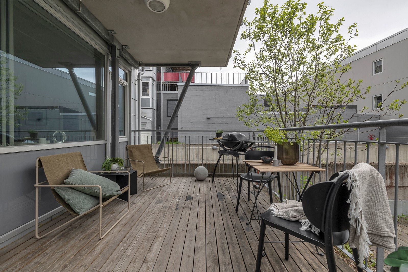 Fra stue er det utgang til egen sørvendt balkong. Galleribilde