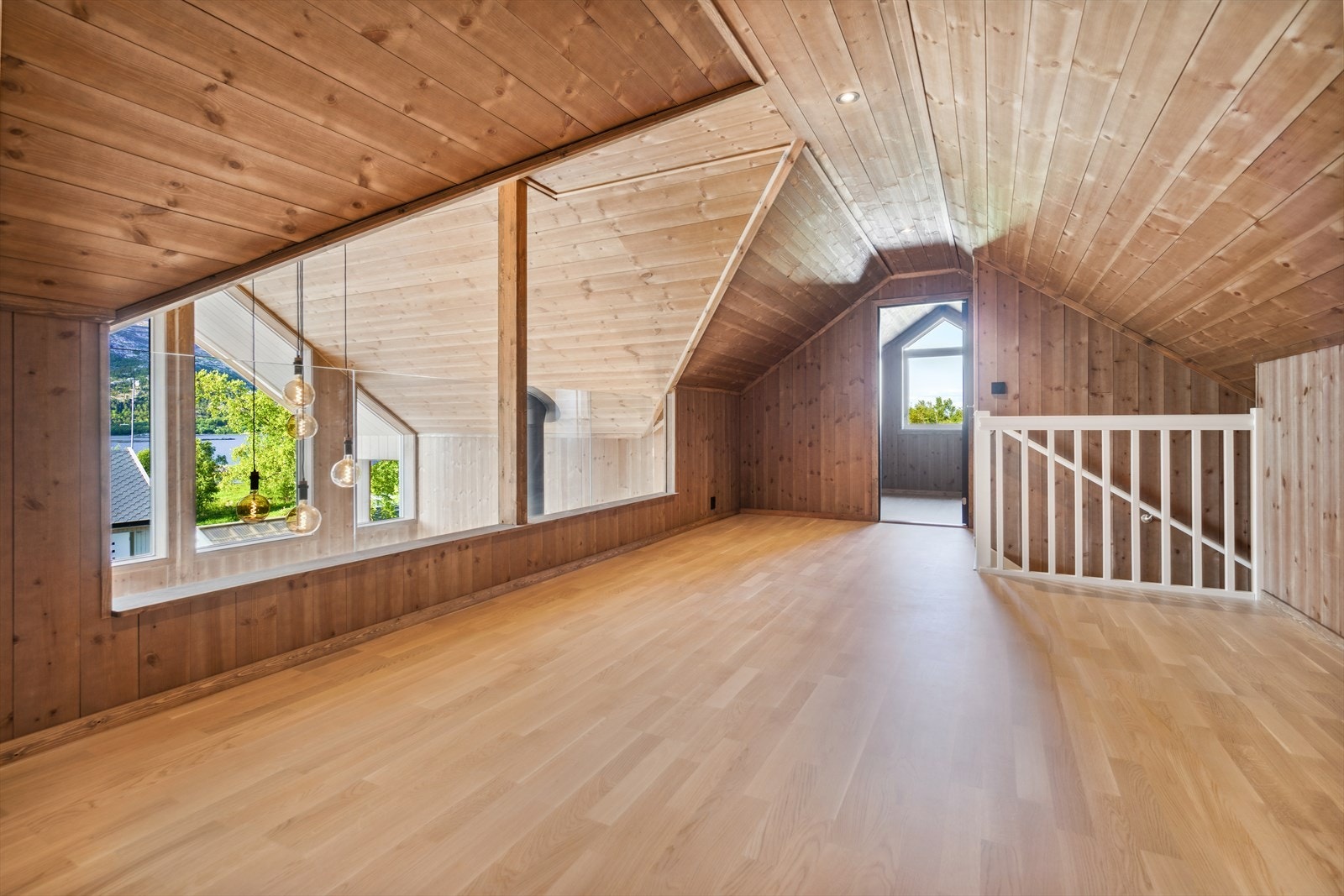 i andre etasje finner man et rom som kan benyttes til loftsstue. Galleribilde