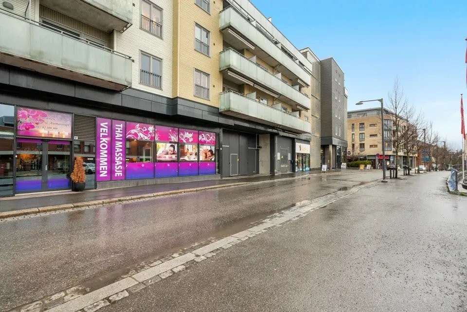 Fasade - med Rema1000 Strømmen Galleribilde