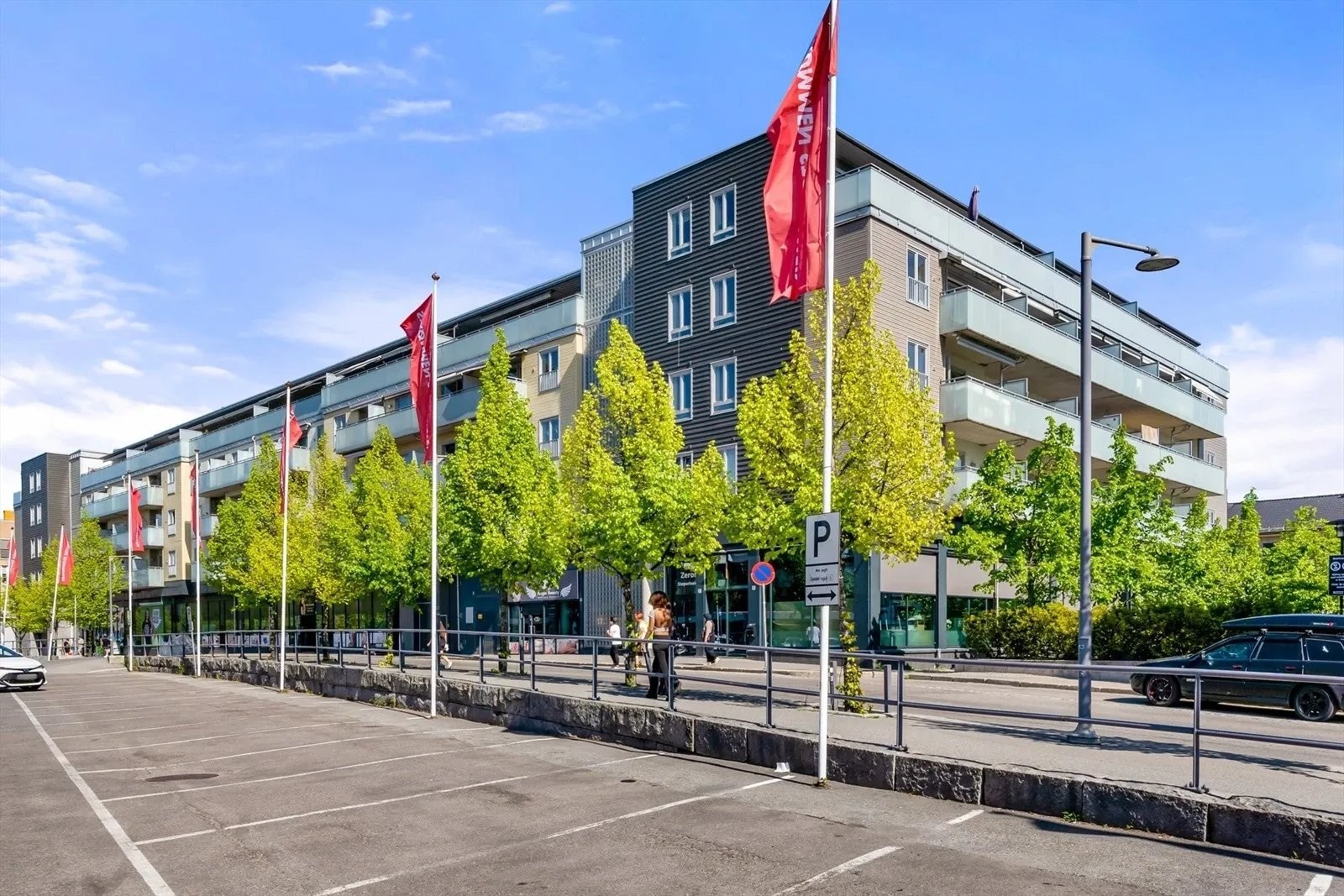 Fasade sett fra senteret Galleribilde