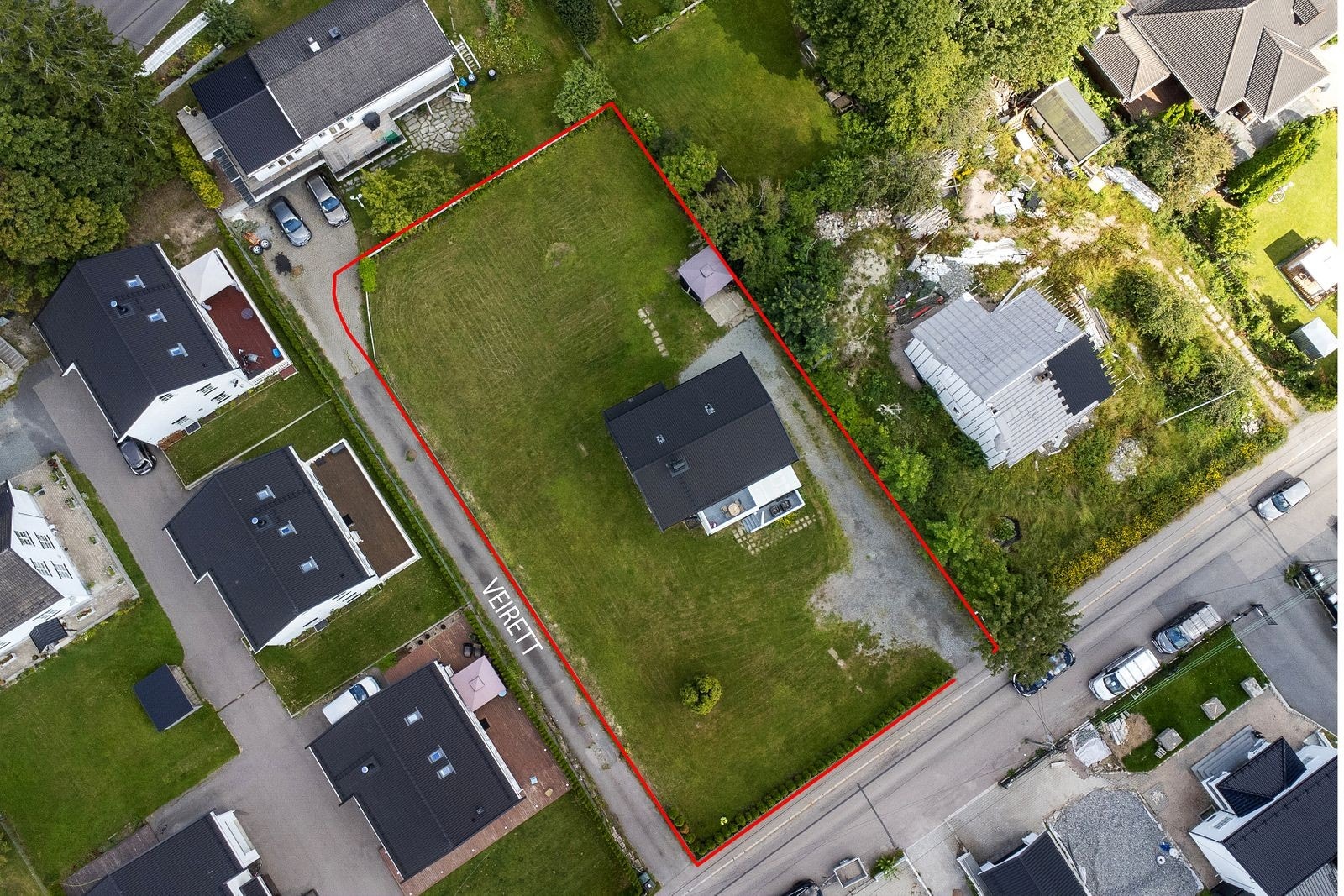 DNB Eiendom v/Rezgar Aliassi har gleden av å presentere Stovnerveien 73 B og C. Galleribilde