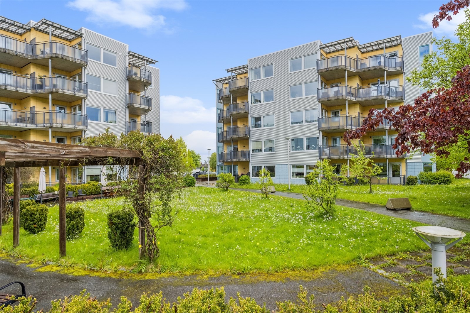 Borettslaget disponerer et forsamlingslokale, her er det sosiale tilstelninger for beboerne og anledning til å leie til selskap. Galleribilde