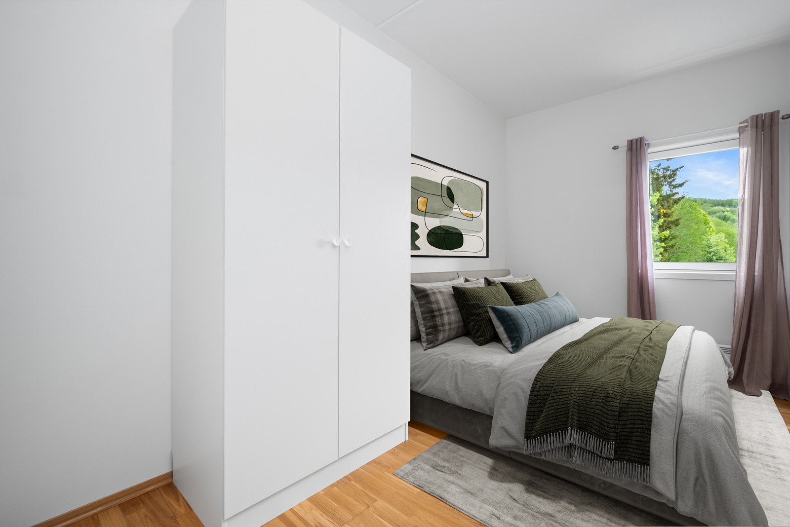 Soverom på 9,5m². Digitalt møblert. Galleribilde