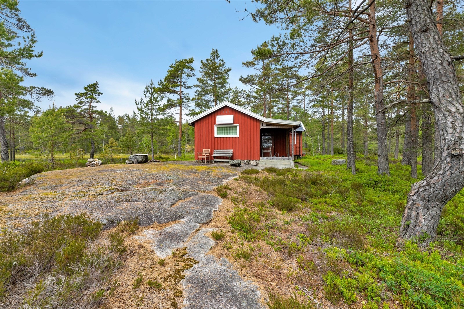 Ca 200 meter fra hytta og til parkeringsplass. Galleribilde