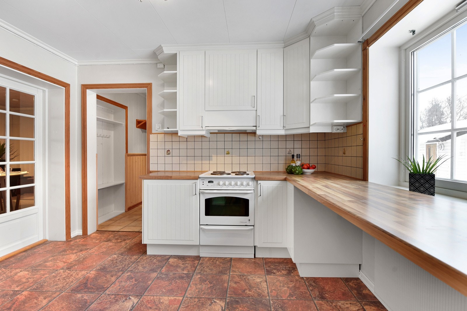 Romslig kjøkken Galleribilde