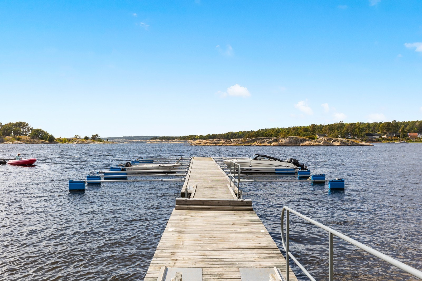 Båtplass i bryggeanlegg. Galleribilde