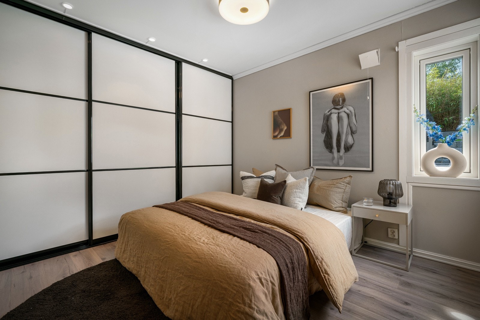 Leiligheten har to soverom Galleribilde