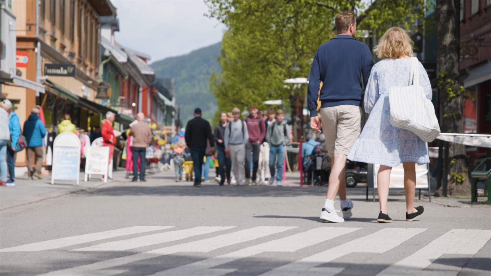 Kort vei til sentrum med den mest hyggelige gågata Galleribilde