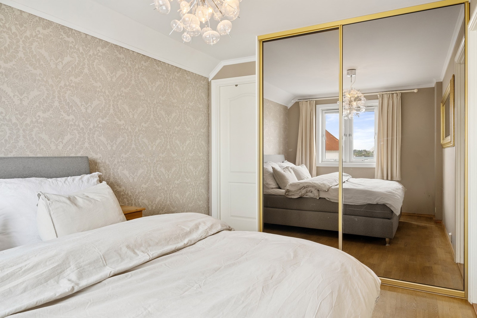 Soverom. Galleribilde