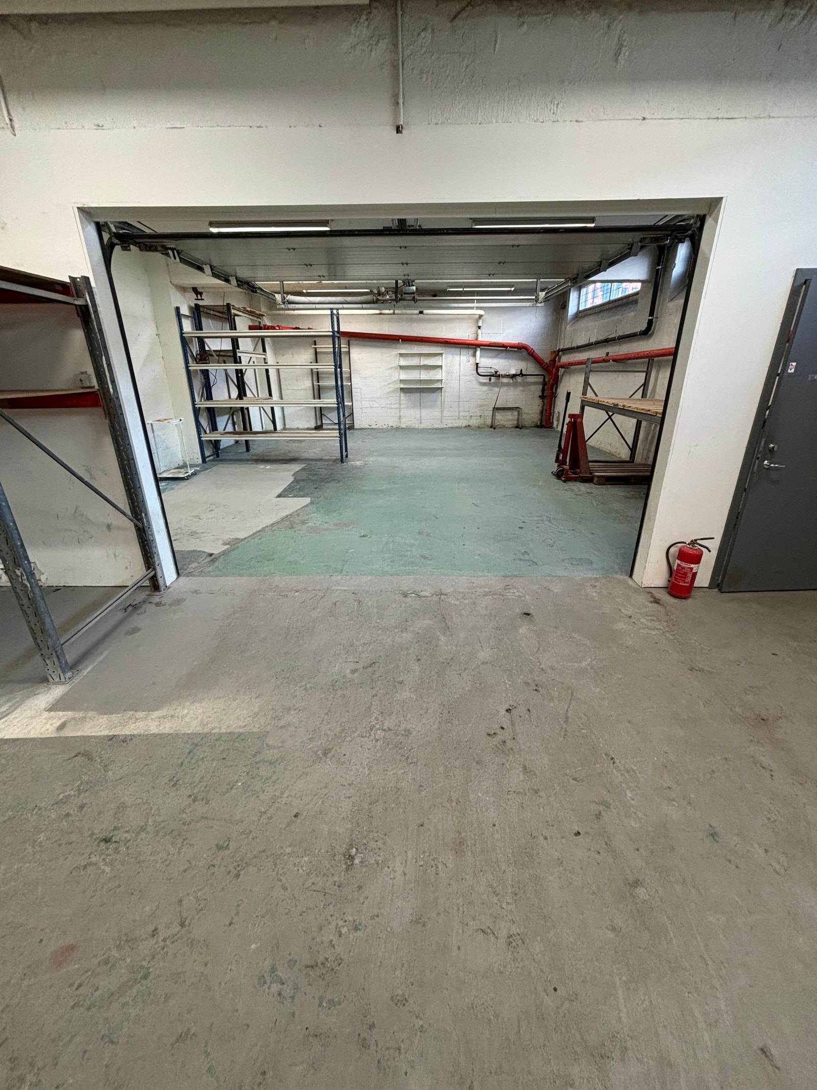 Lager garasje Galleribilde