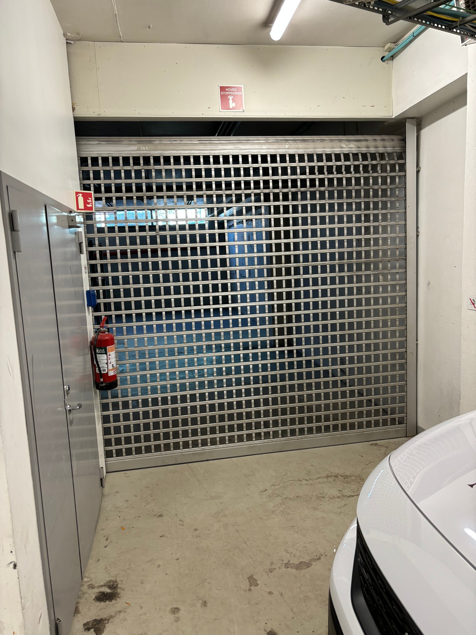 Lager garasje Galleribilde