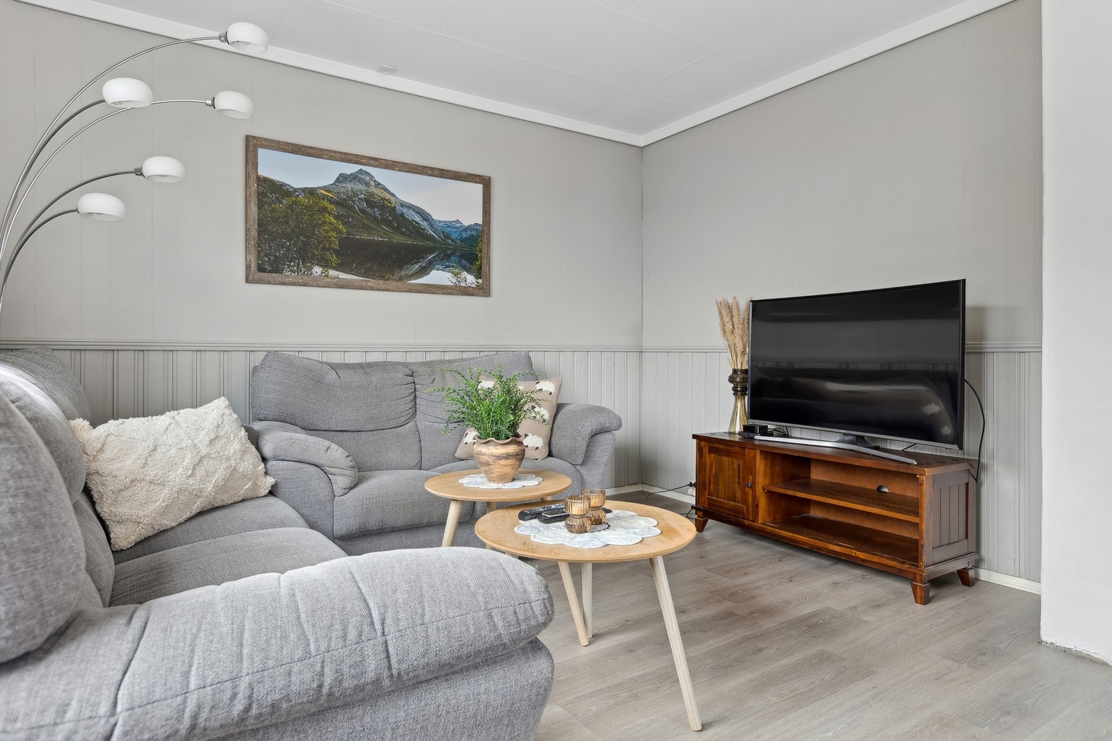 Stua er pusset opp i senere tid Galleribilde