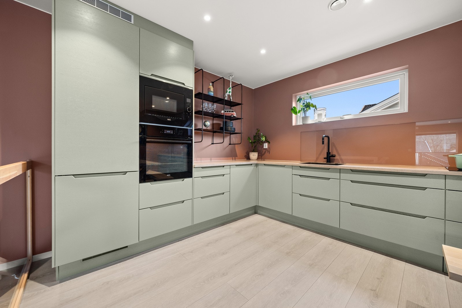 Kjøkkenet er meget delikat og innholdsrikt Galleribilde