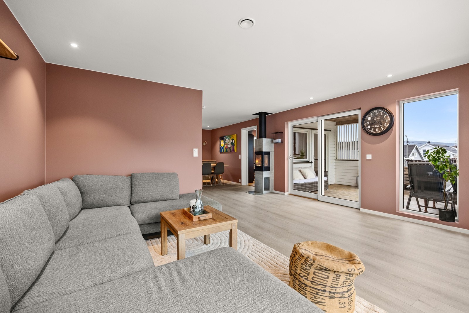 Verdt å nevne er at boligen har balansert ventilasjon med varmegjenvinning Galleribilde