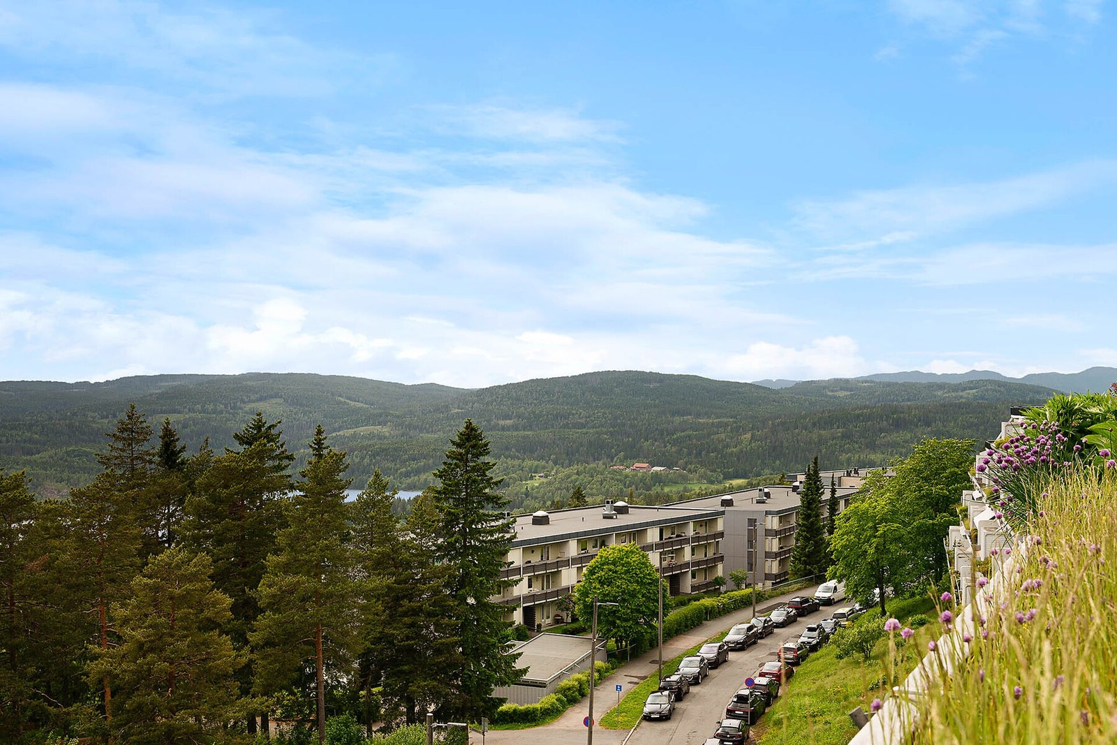 Nydelig utsikt over Oslofjorden, Bærumsmarka og Sørkedalen. Galleribilde