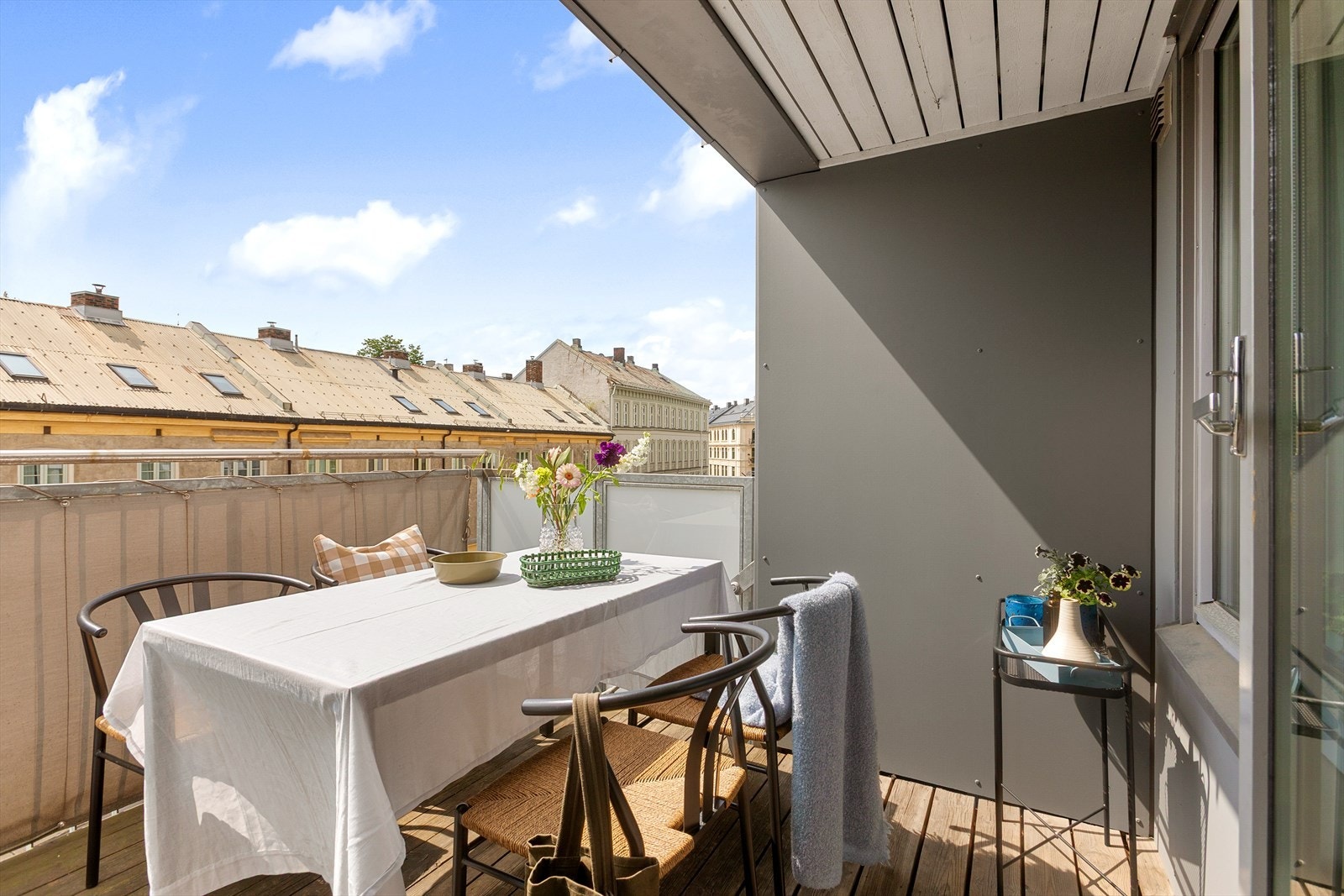 Velkommen til Sannergata 6E, presentert av Susanna Hjelset og Marius Kristoffersen ved Nordvik Bygdøy Allè Galleribilde