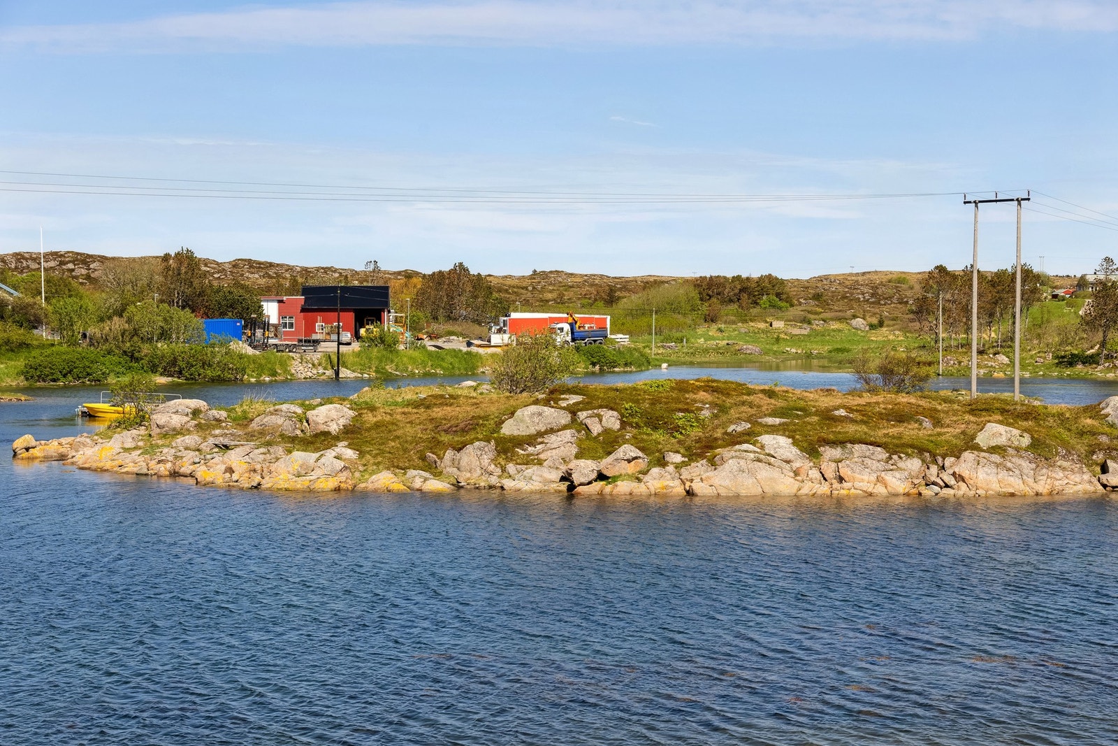 Nausttomt i gangavstand. Galleribilde
