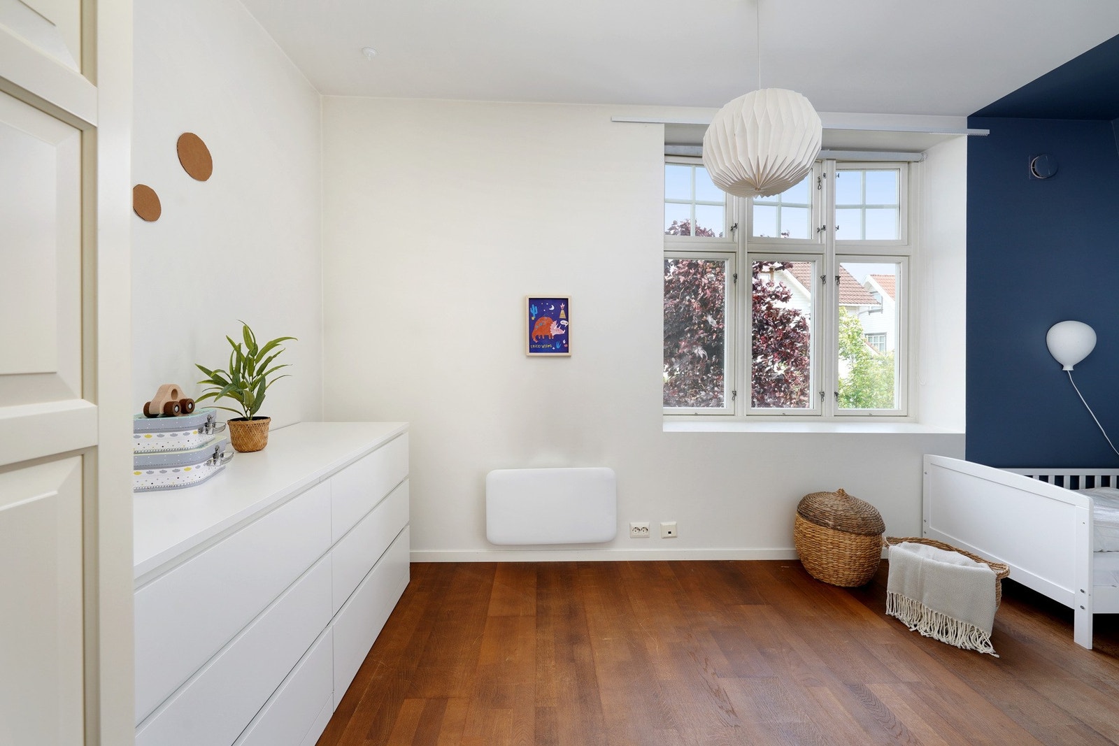 Soverom nummer 2, perfekt til barnerom - eventuelt kontor - alt etter neste eiers ønske Galleribilde