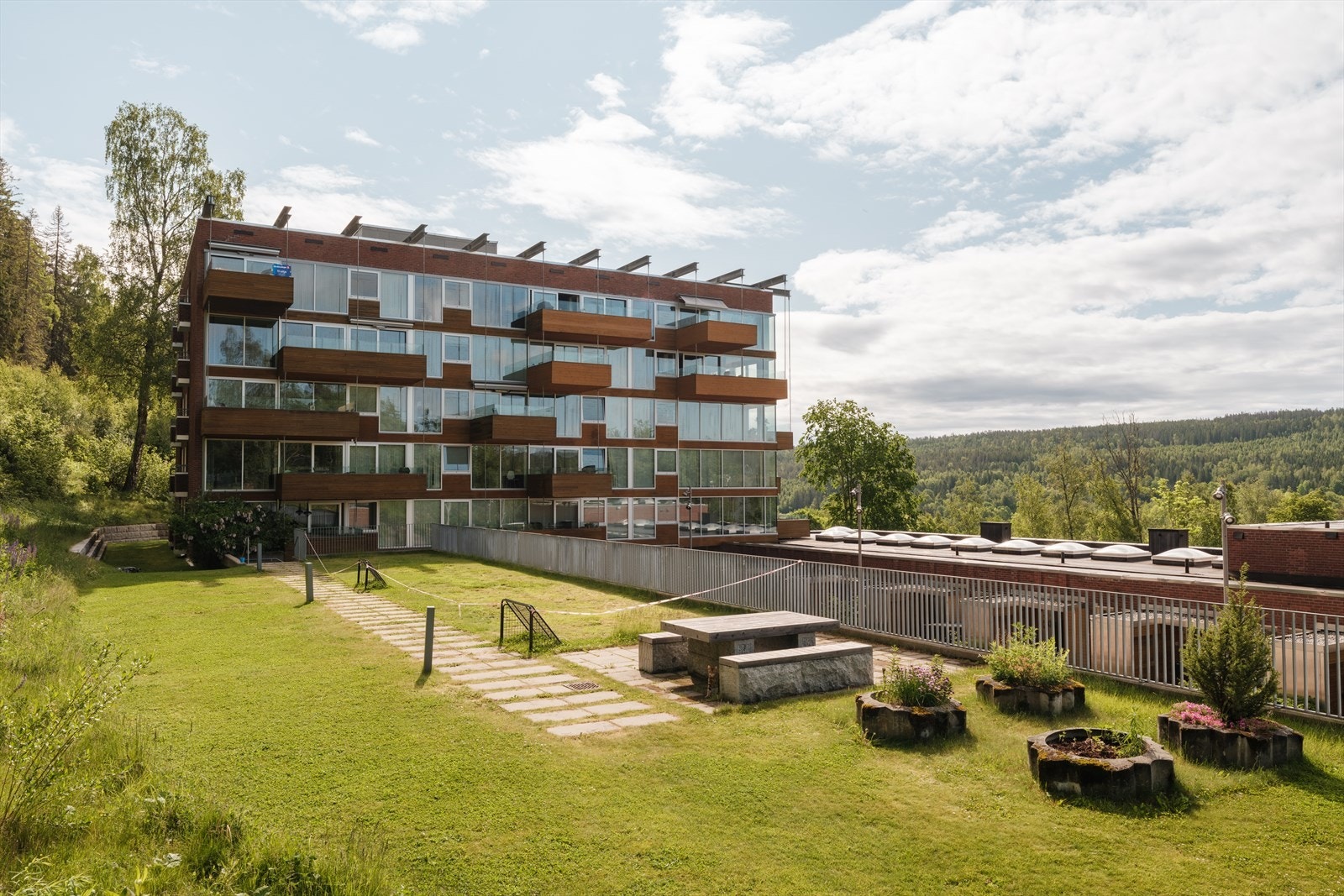 Hele området fremstår som velholdt og innbydende. Galleribilde