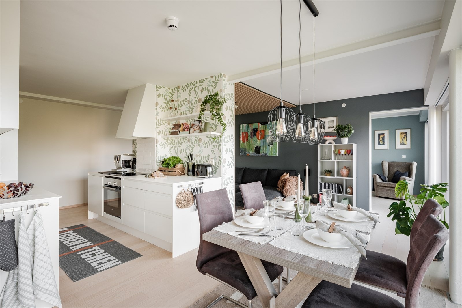 Leiligheten har god standard på innredninger, overflater og utstyr. Galleribilde