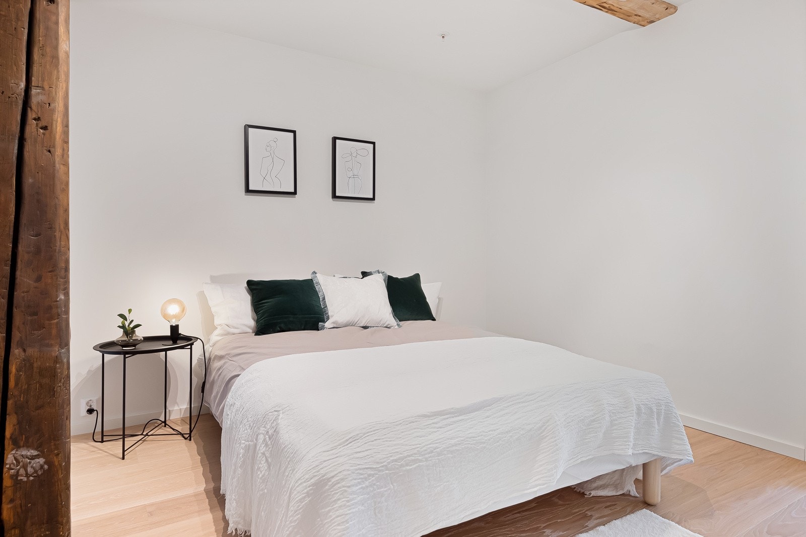 To gode soverom på hhv. 12,2 og 7,4 kvm. Galleribilde