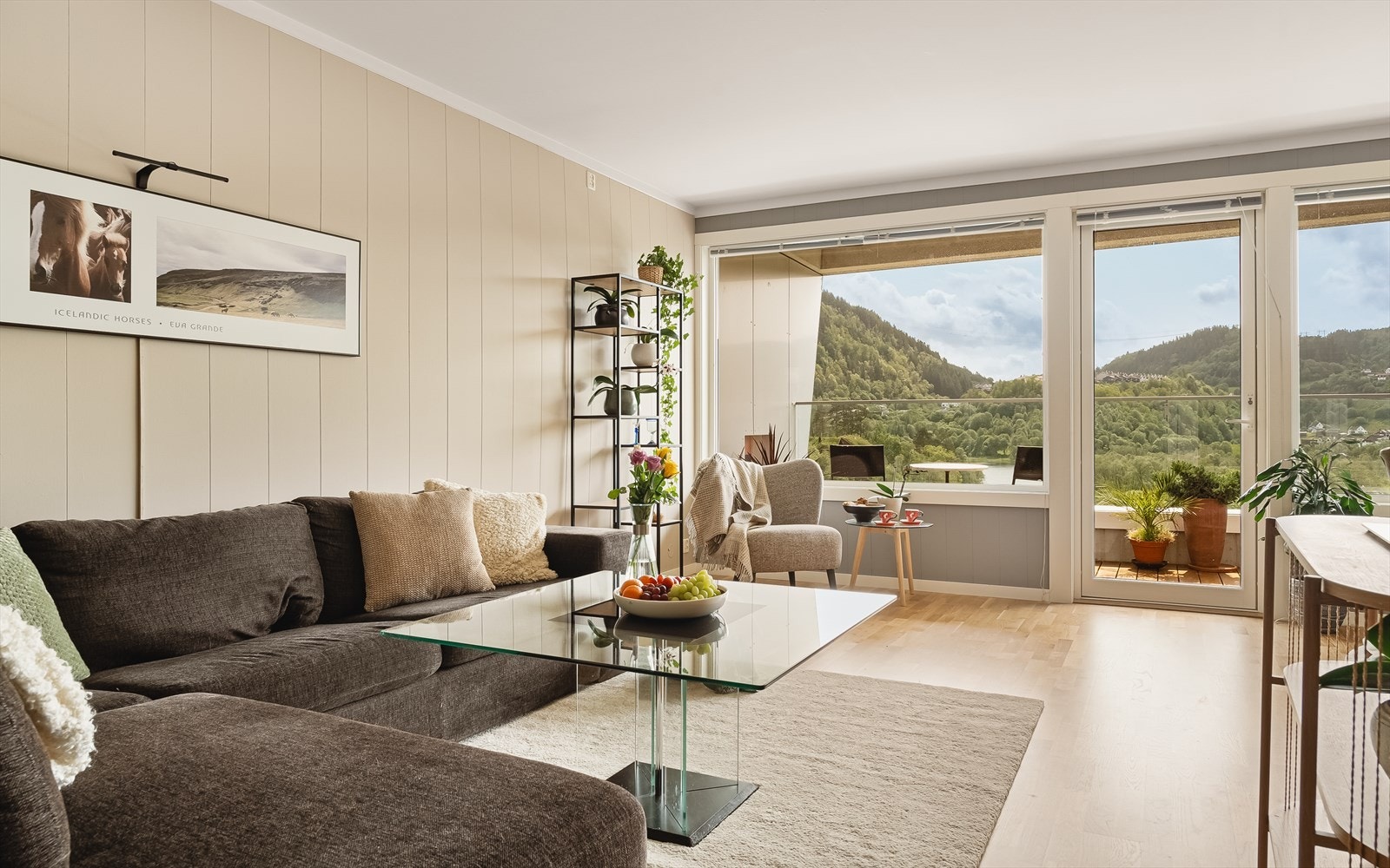 Velkommen til Elvenesvegen 60 - presentert av Isak Bruarøy, Fana Sparebank Eiendom. Galleribilde