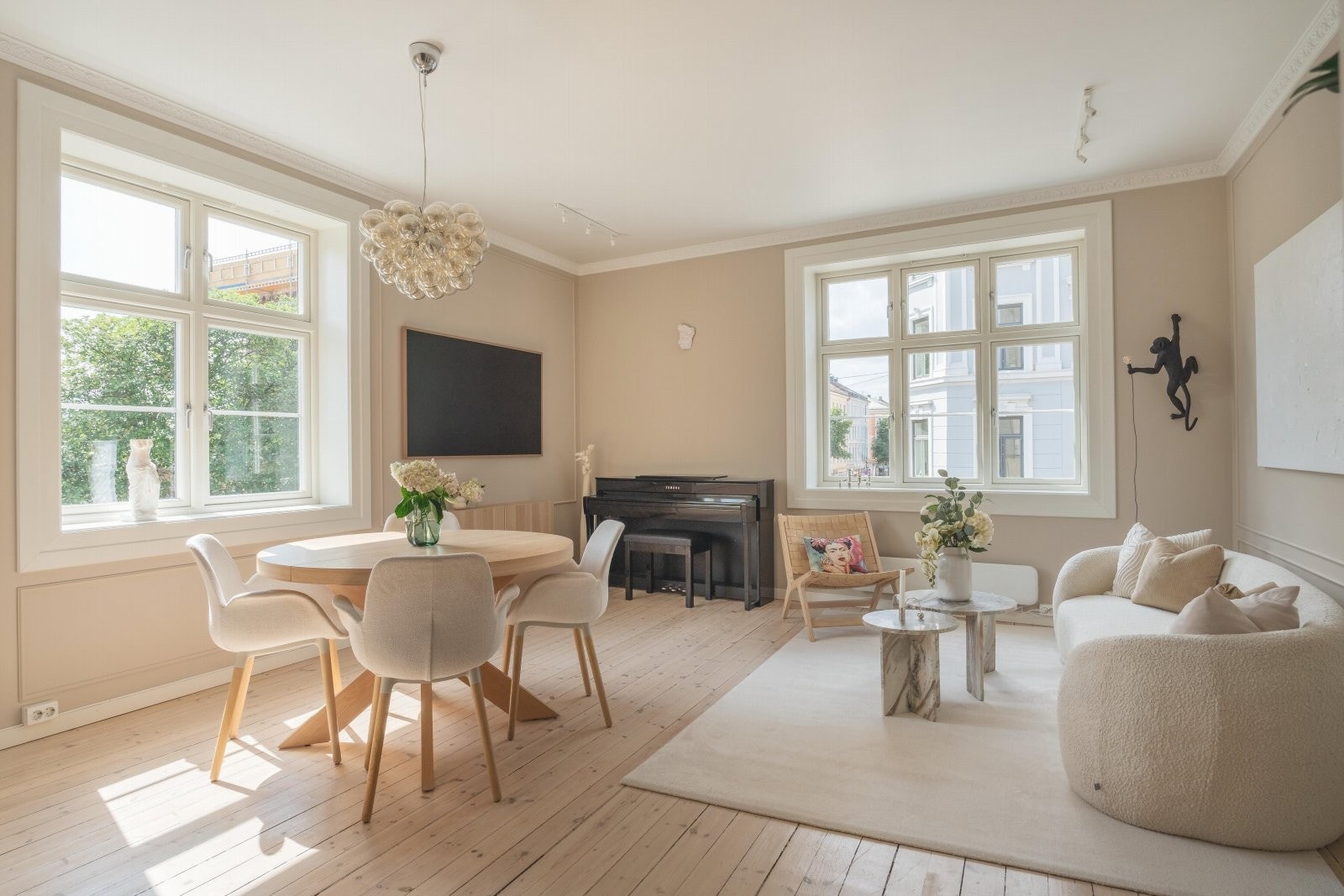 Peter Hørte Lunde v/ PrivatMegleren Aksept ønsker deg velkommen til Torshovgata 10A - En klassisk drømmeleilighet, totaloppusset i 2021! Galleribilde