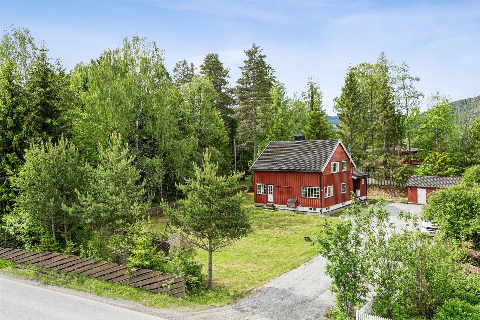 Krogsveen v/ Anders Brodshaug Berger presenterer Glassverkvegen 40 Galleribilde