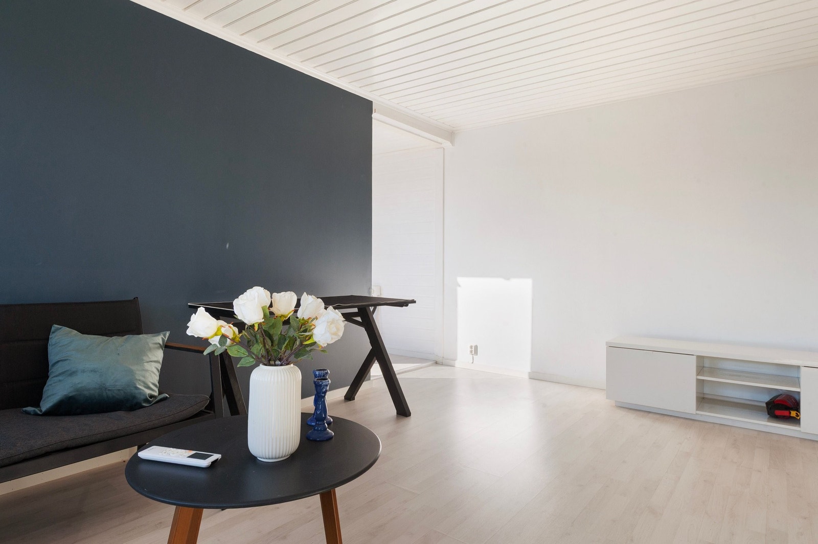 Stue mot entrè Galleribilde