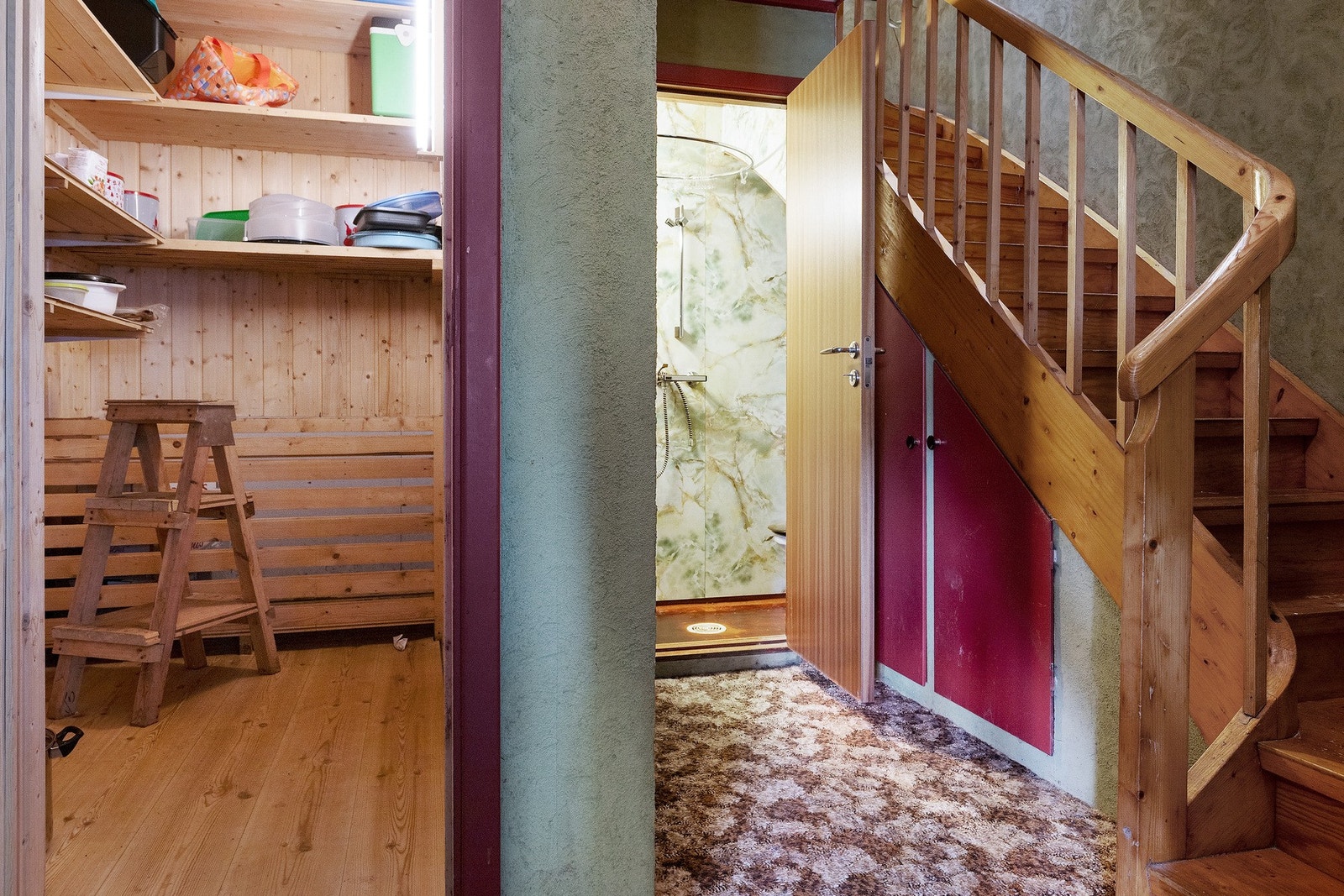 Boligen har for øvrig god lagringsplass i underetasjen. Galleribilde